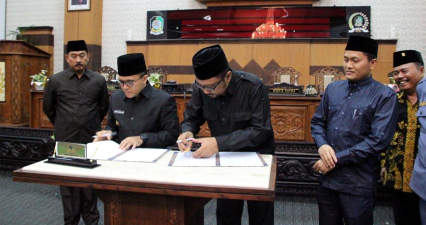 Sah, Dewan Setujui Perda APBD 2020 Banyuwangi