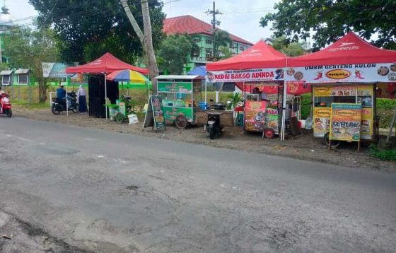 Kades Genteng Kulon Banyuwangi Dukung Rencana Satpol PP Tertibkan PKL Jalan Wahid Hasyim