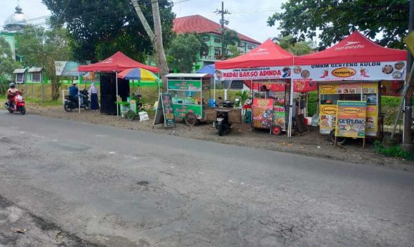 Kades Genteng Kulon Banyuwangi Dukung Rencana Satpol PP Tertibkan PKL Jalan Wahid Hasyim